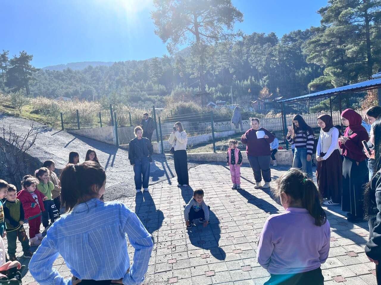 Bir Günlük Ziyaret, Uzun Süreli Umut 9